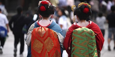 two women in Japan